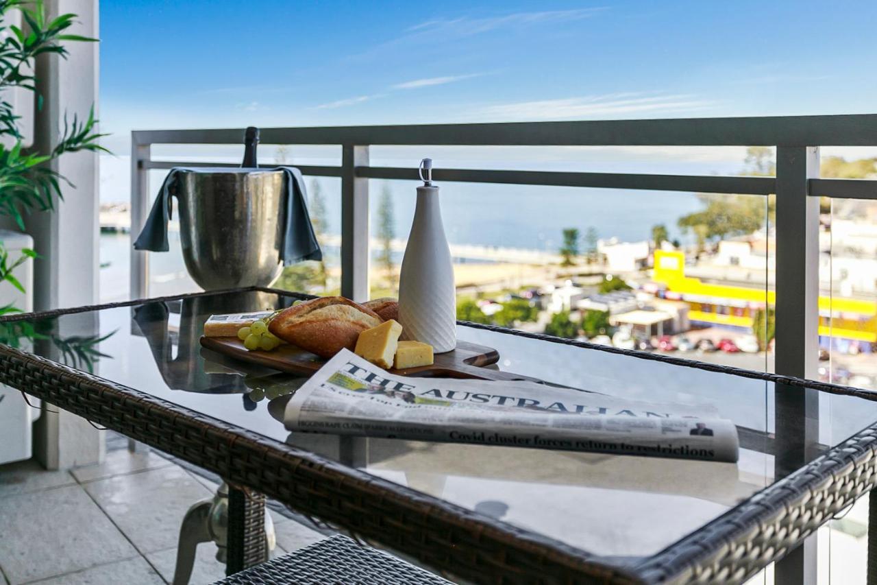 Proximity Waterfront Apartments Redcliffe Bagian luar foto