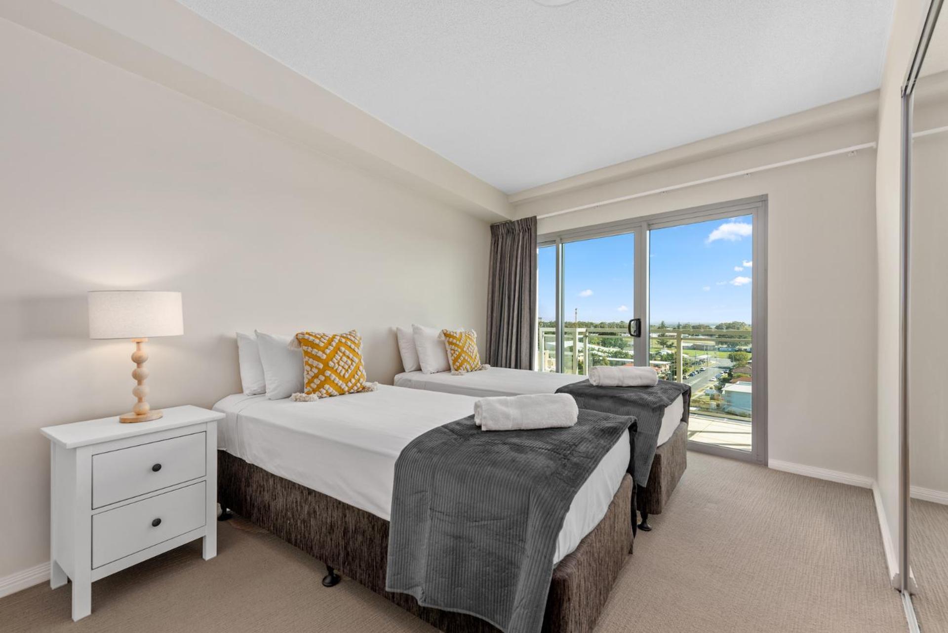 Proximity Waterfront Apartments Redcliffe Bagian luar foto