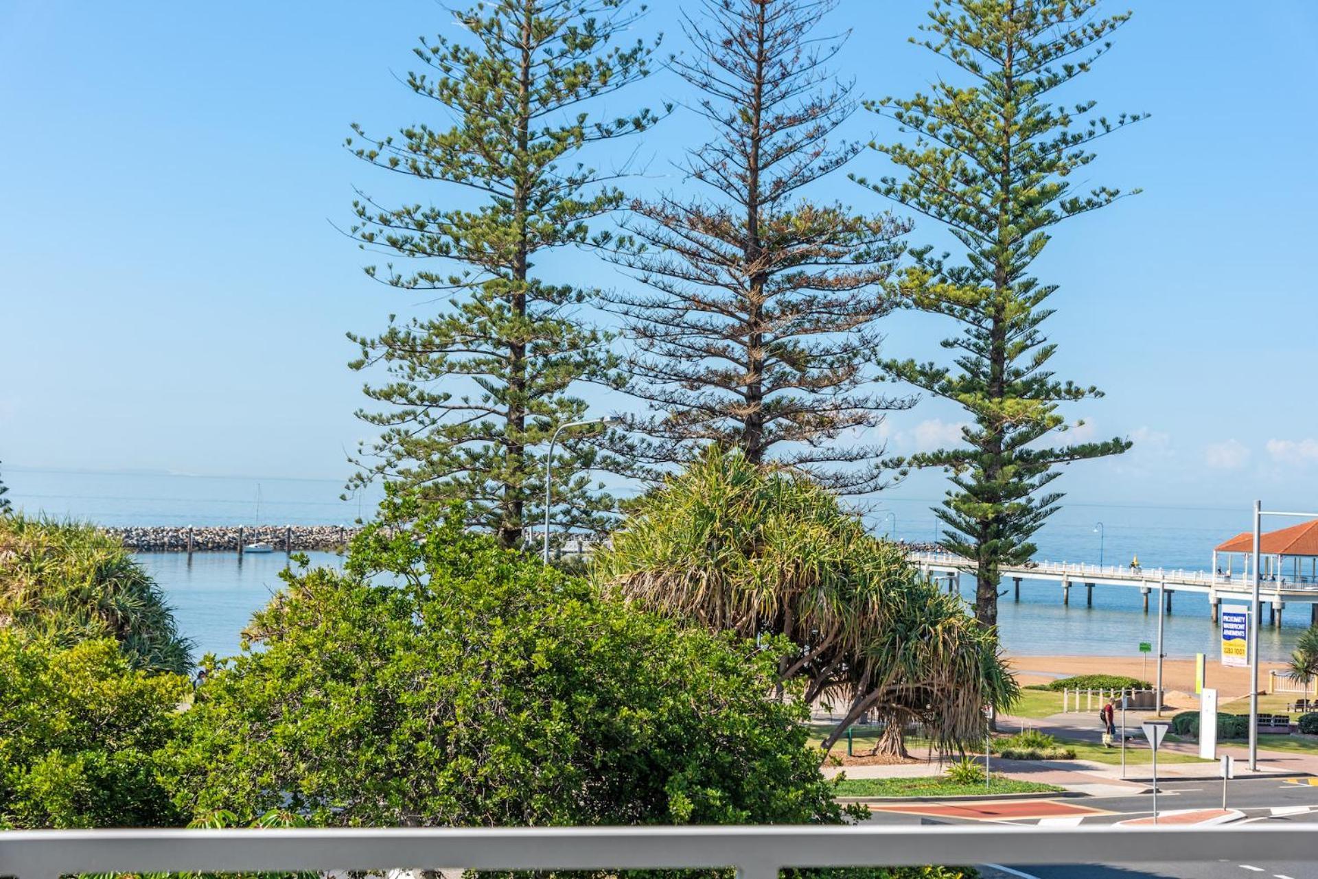 Proximity Waterfront Apartments Redcliffe Bagian luar foto
