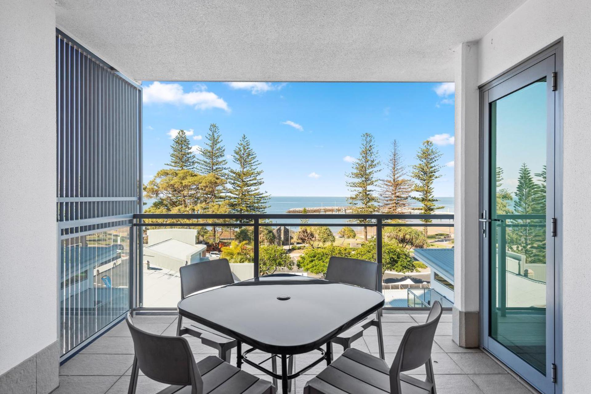 Proximity Waterfront Apartments Redcliffe Bagian luar foto